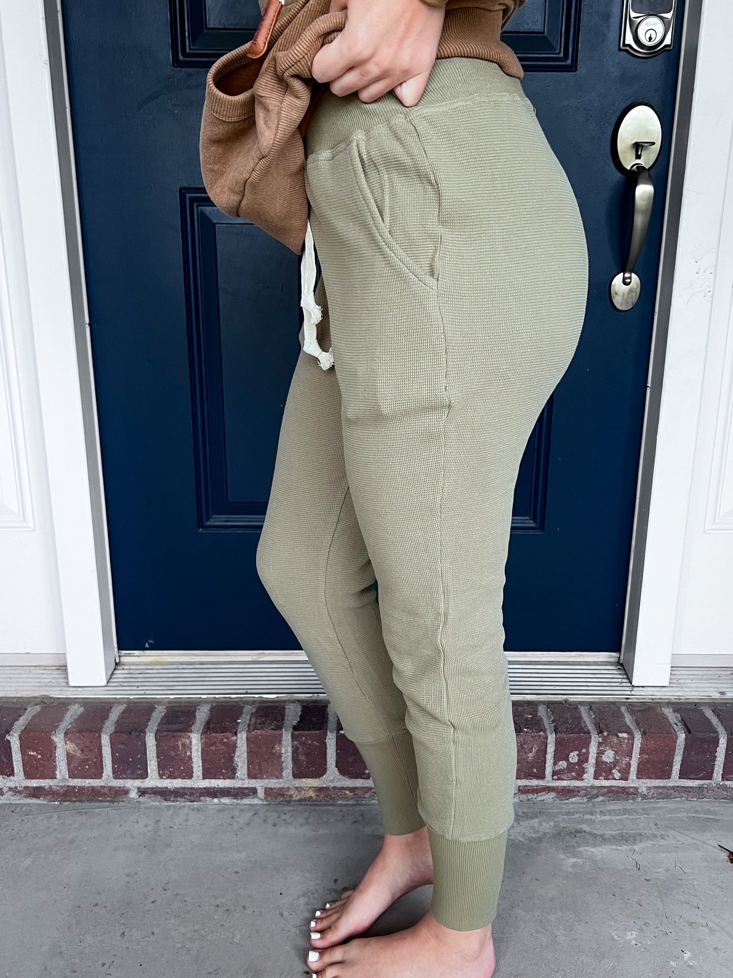 New! Ampersand Ave Willow Waffle Knit Joggers