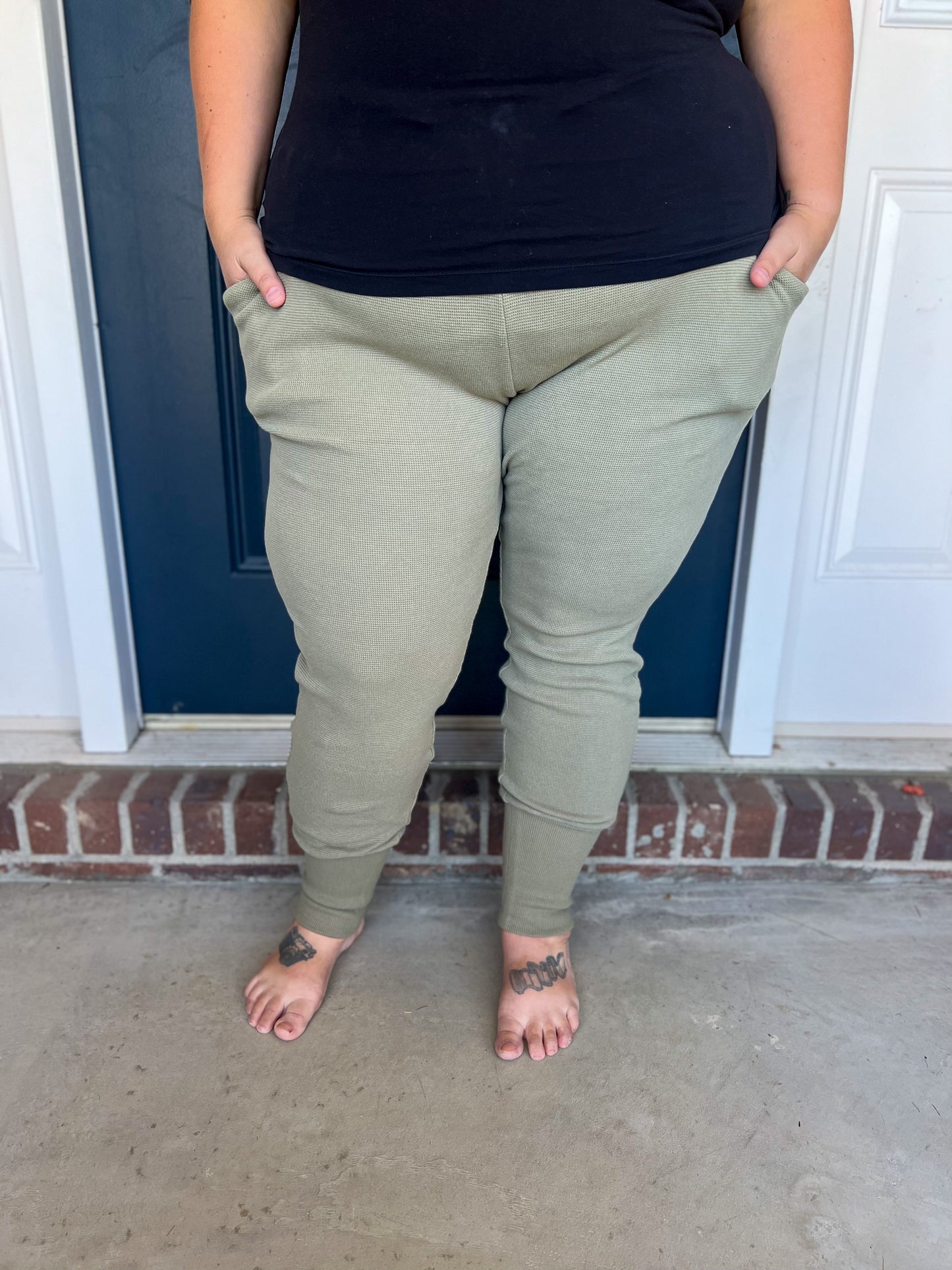 New! Ampersand Ave Willow Waffle Knit Joggers
