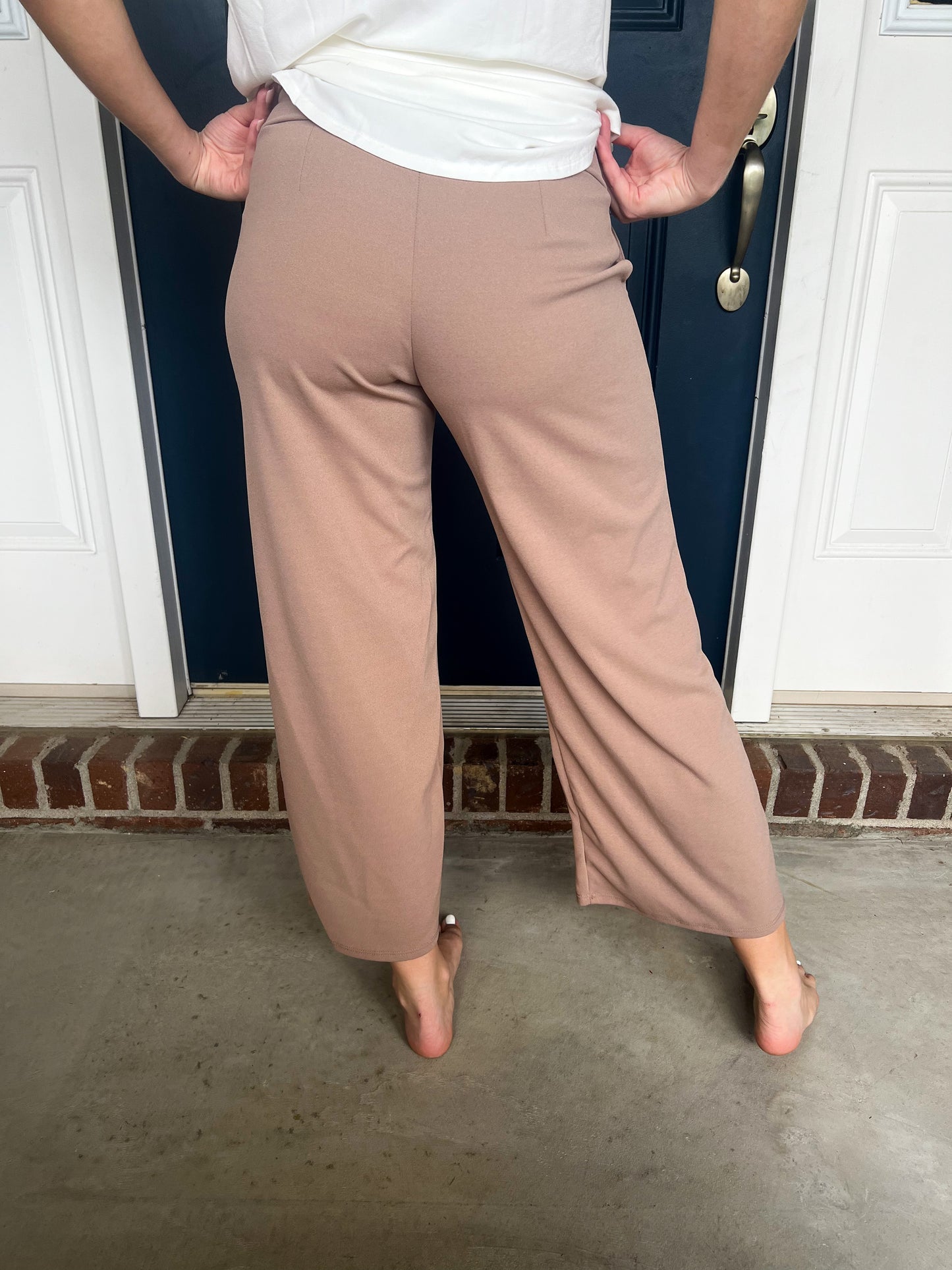 Lucy Wide Leg Stretchy Crop Pants - Mocha