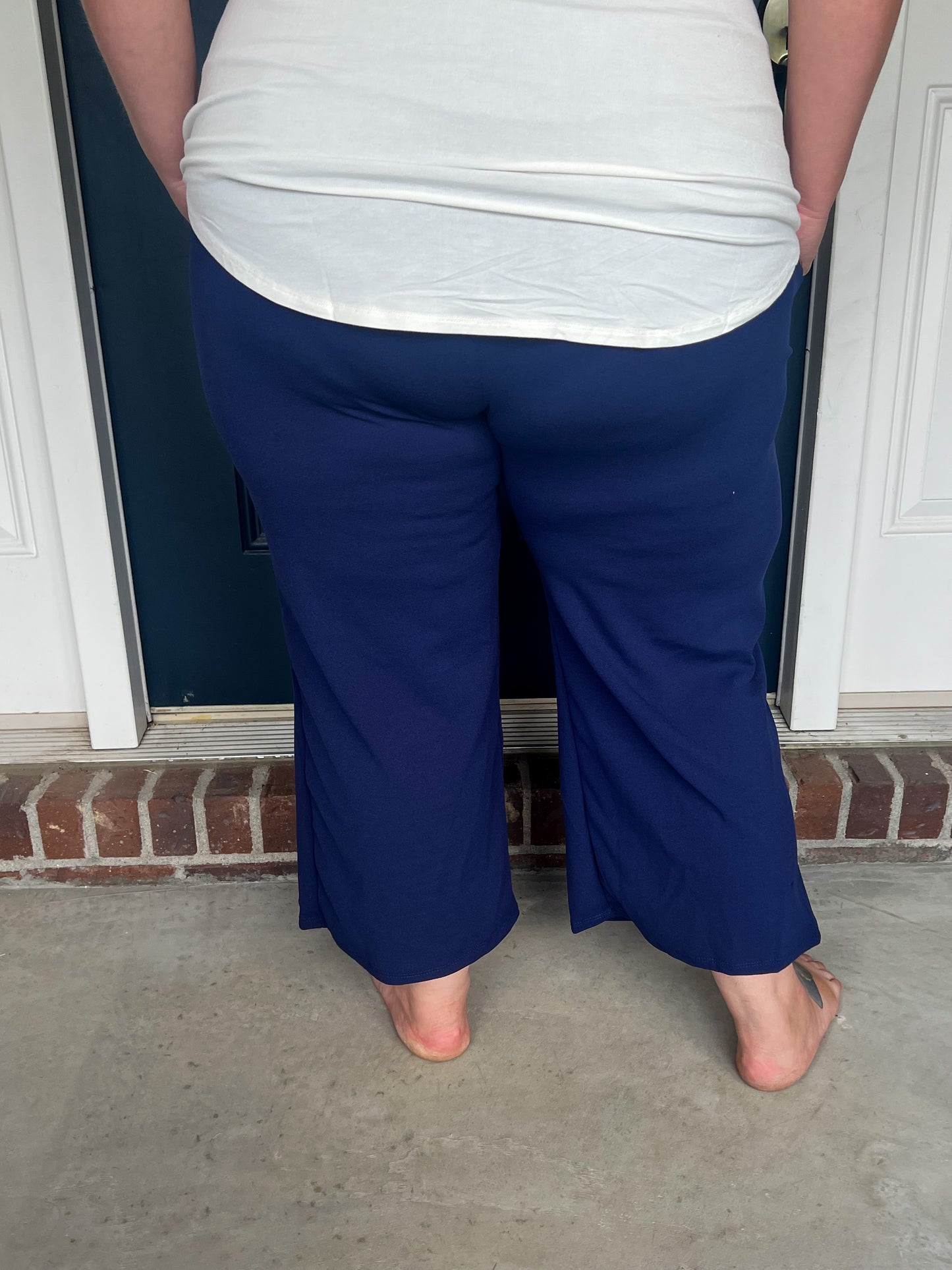 Lucy Wide Leg Stretchy Crop Pants - Navy