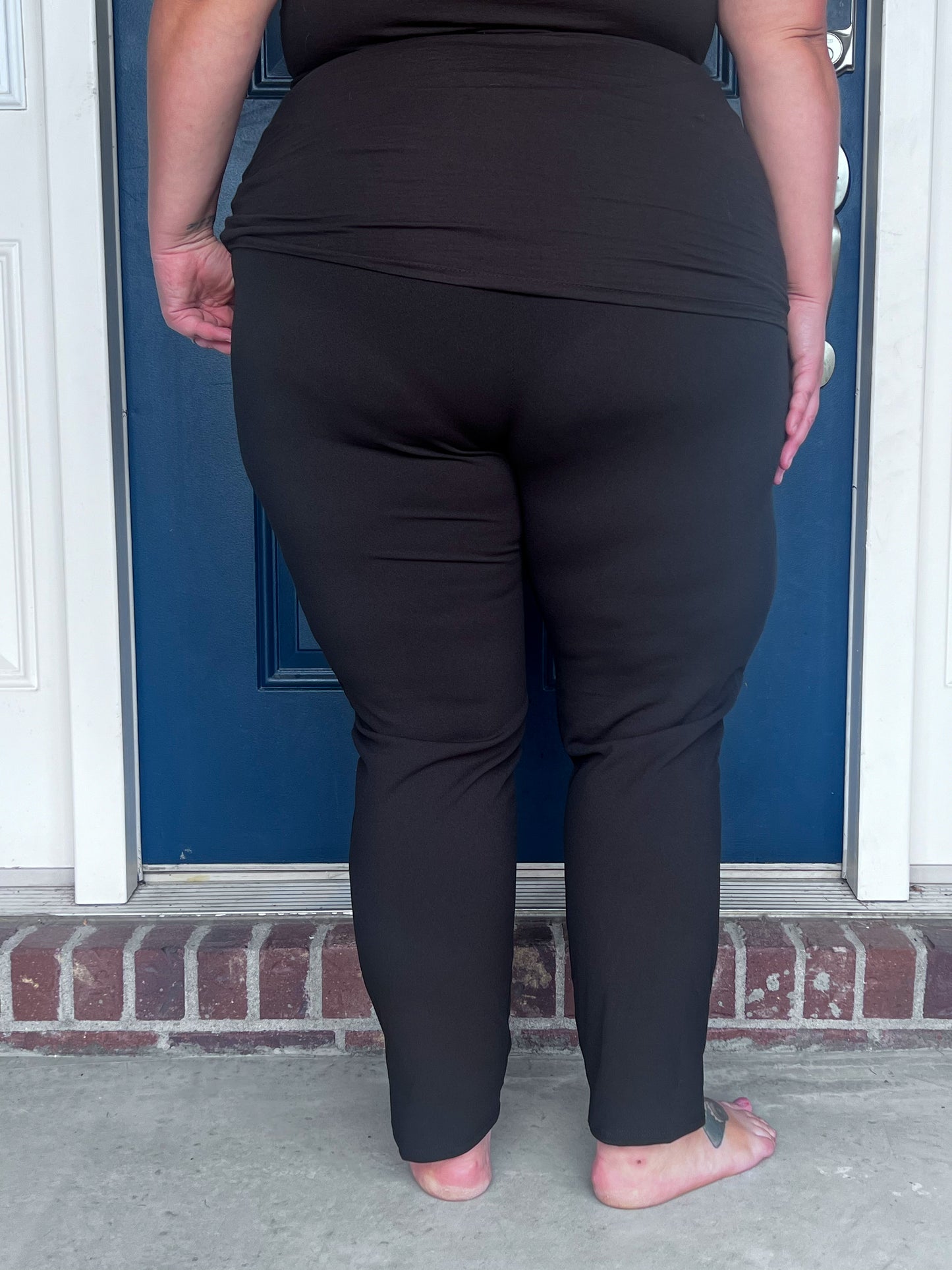 New! Lara Stretchy Straight Leg Ankle Pants - Black