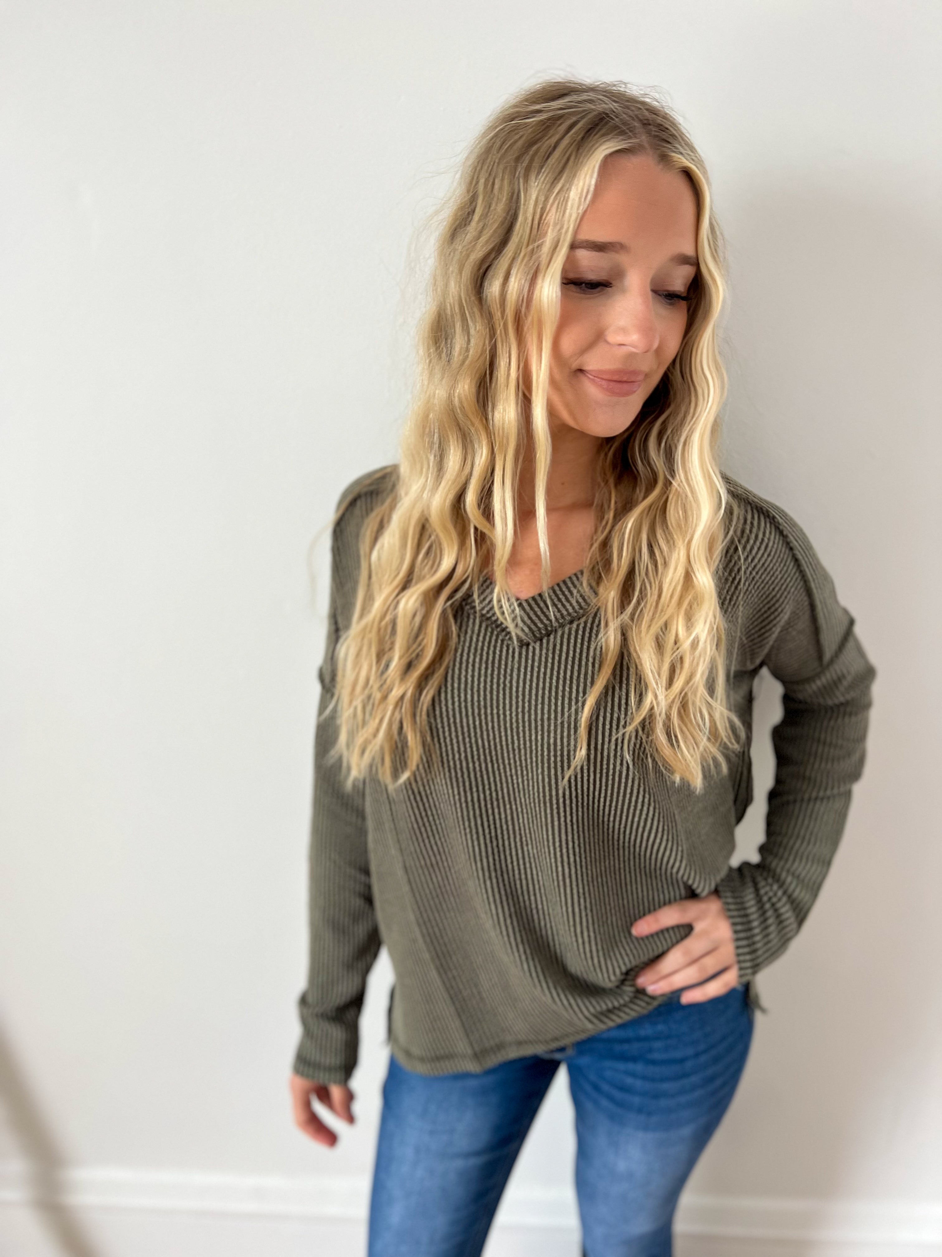 DOORBUSTER Khole V-neck Top - Olive