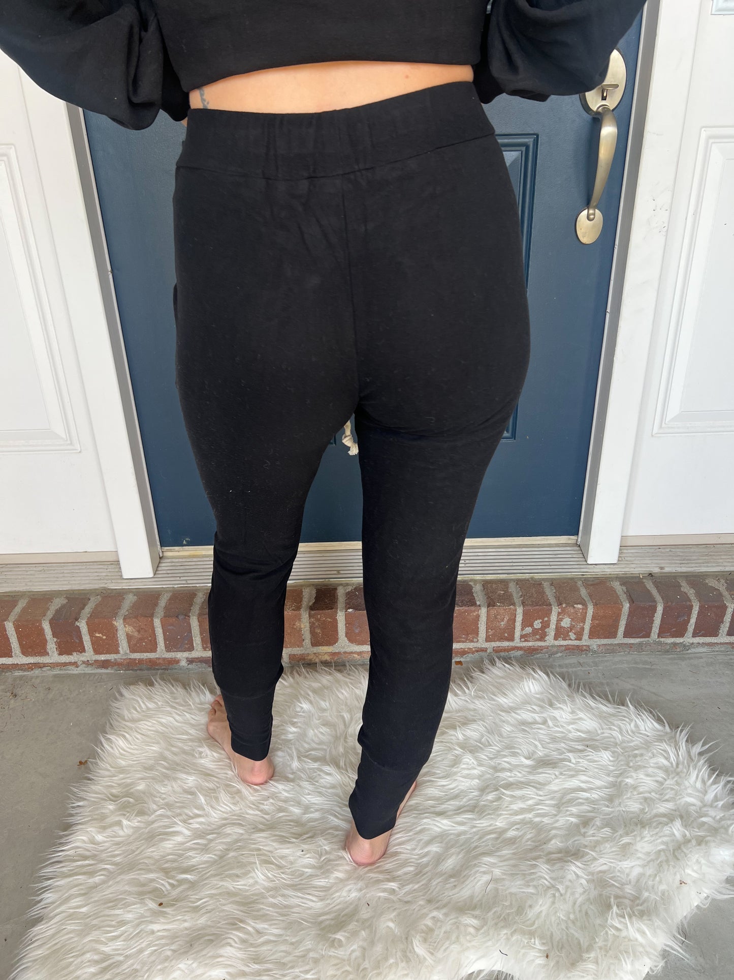 New! Ampersand Ave Performance Fleece Joggers - Poppy Seed