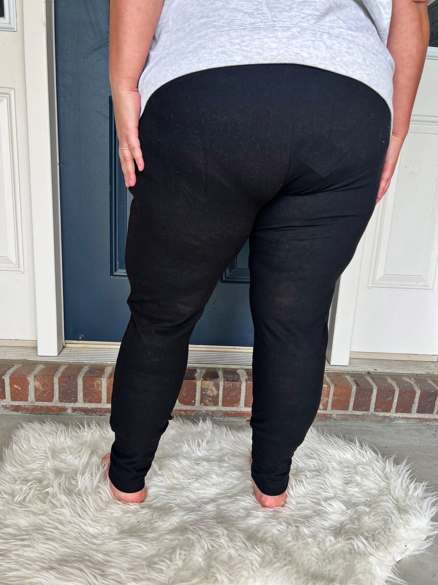 New! Ampersand Ave Performance Fleece Joggers - Poppy Seed