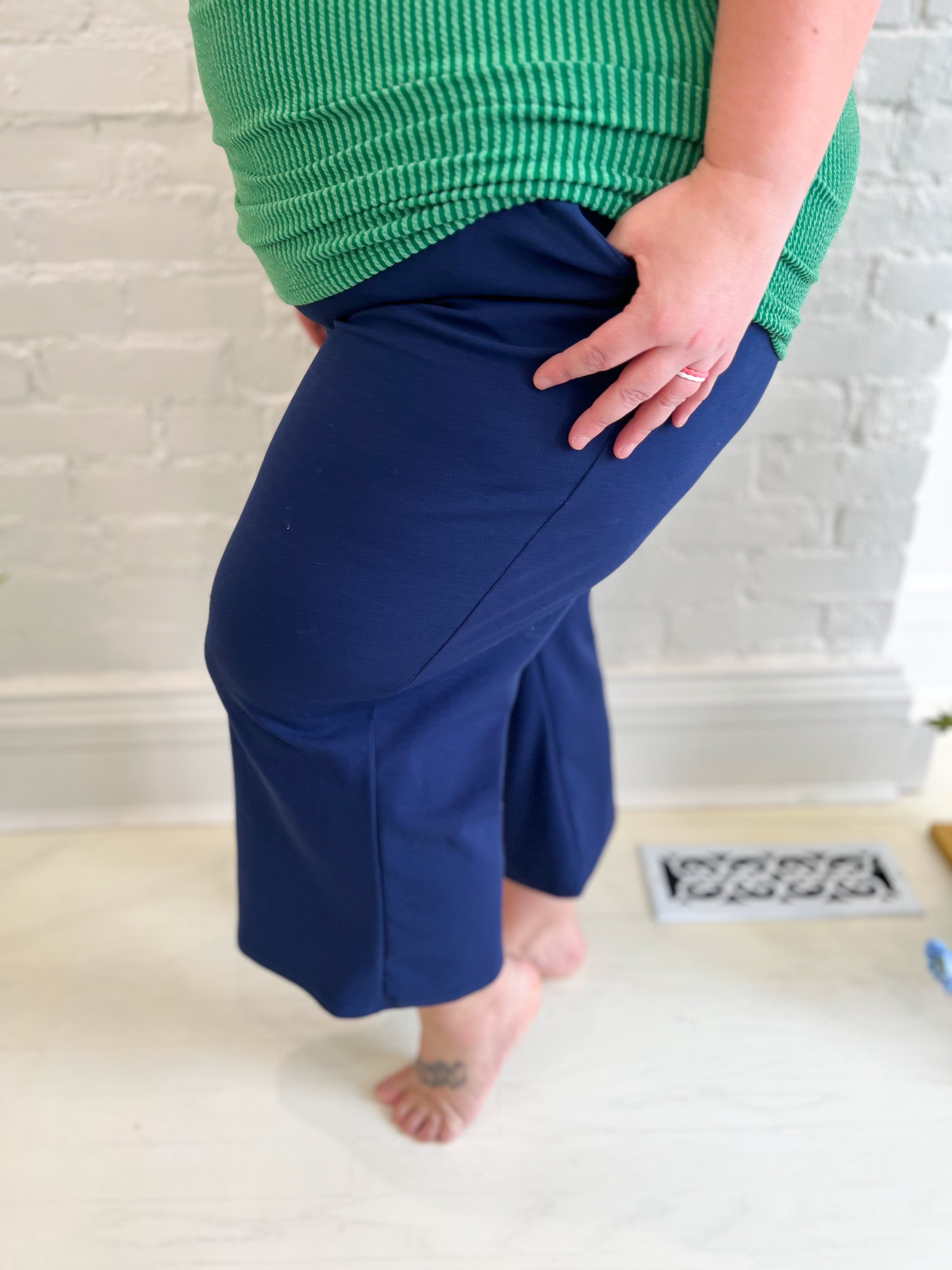 Lucy Wide Leg Stretchy Crop Pants - Navy