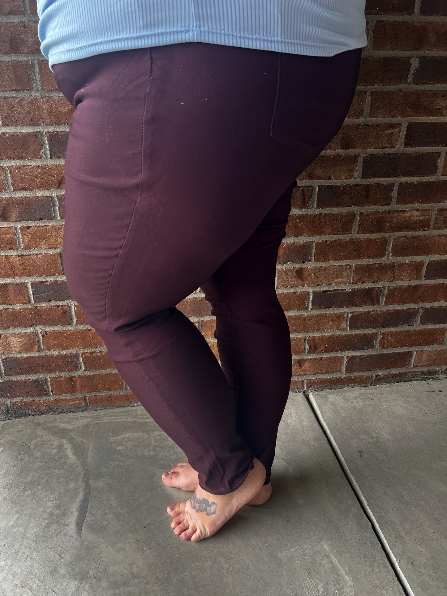 Hyperstretch Skinny Jeans - Dark Berry