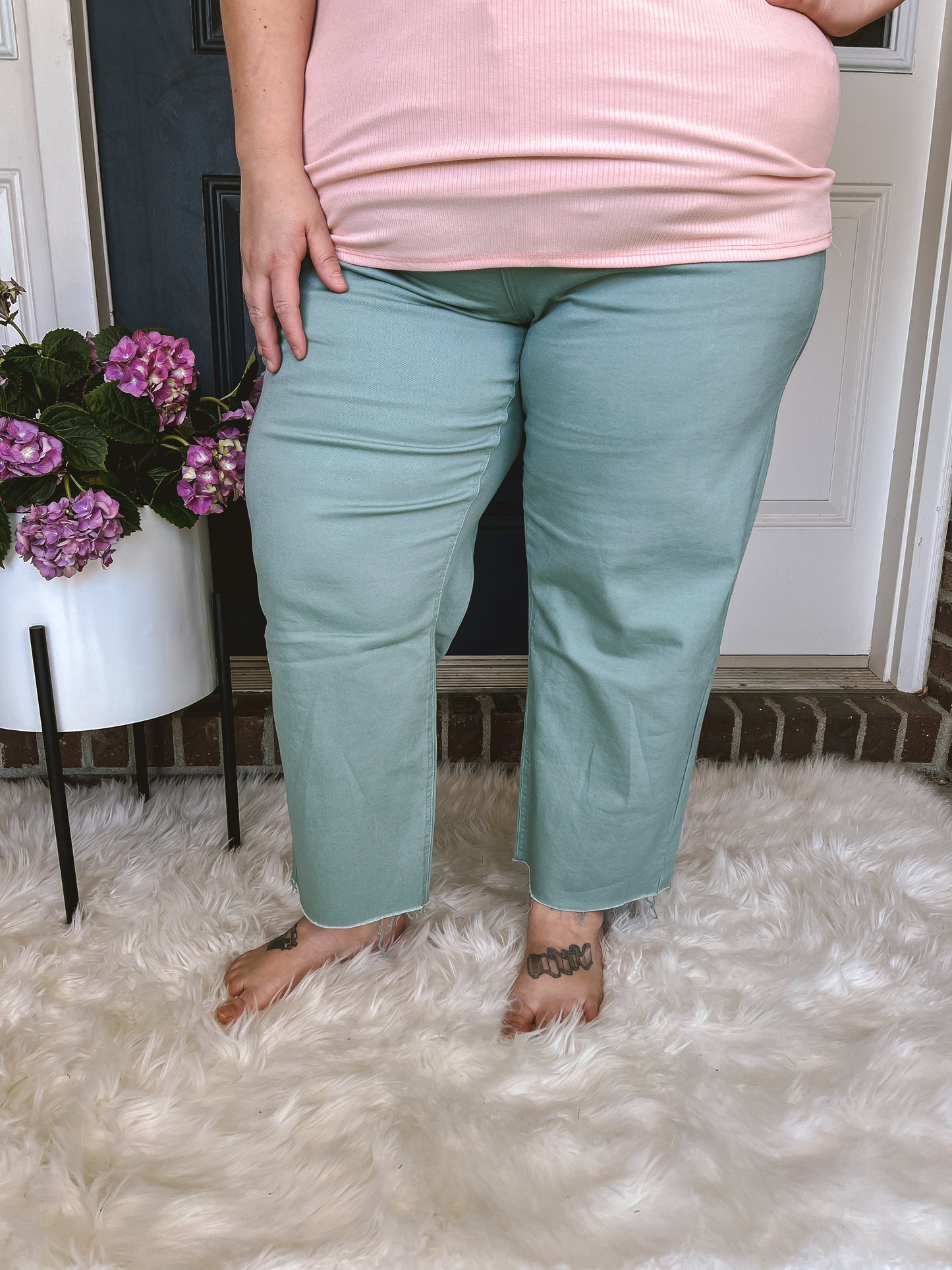 New! Jennifer Wide Leg Cropped Evergreen Pants