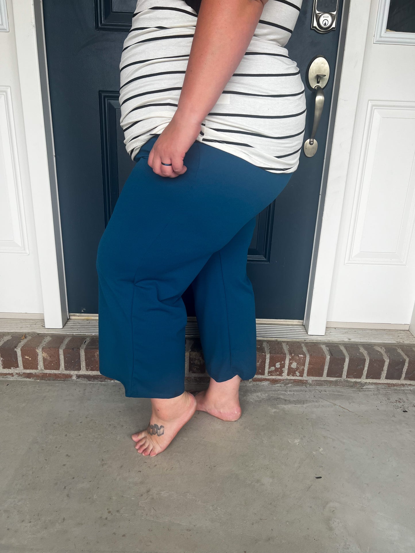 Lucy Wide Leg Stretchy Crop Pants - Teal