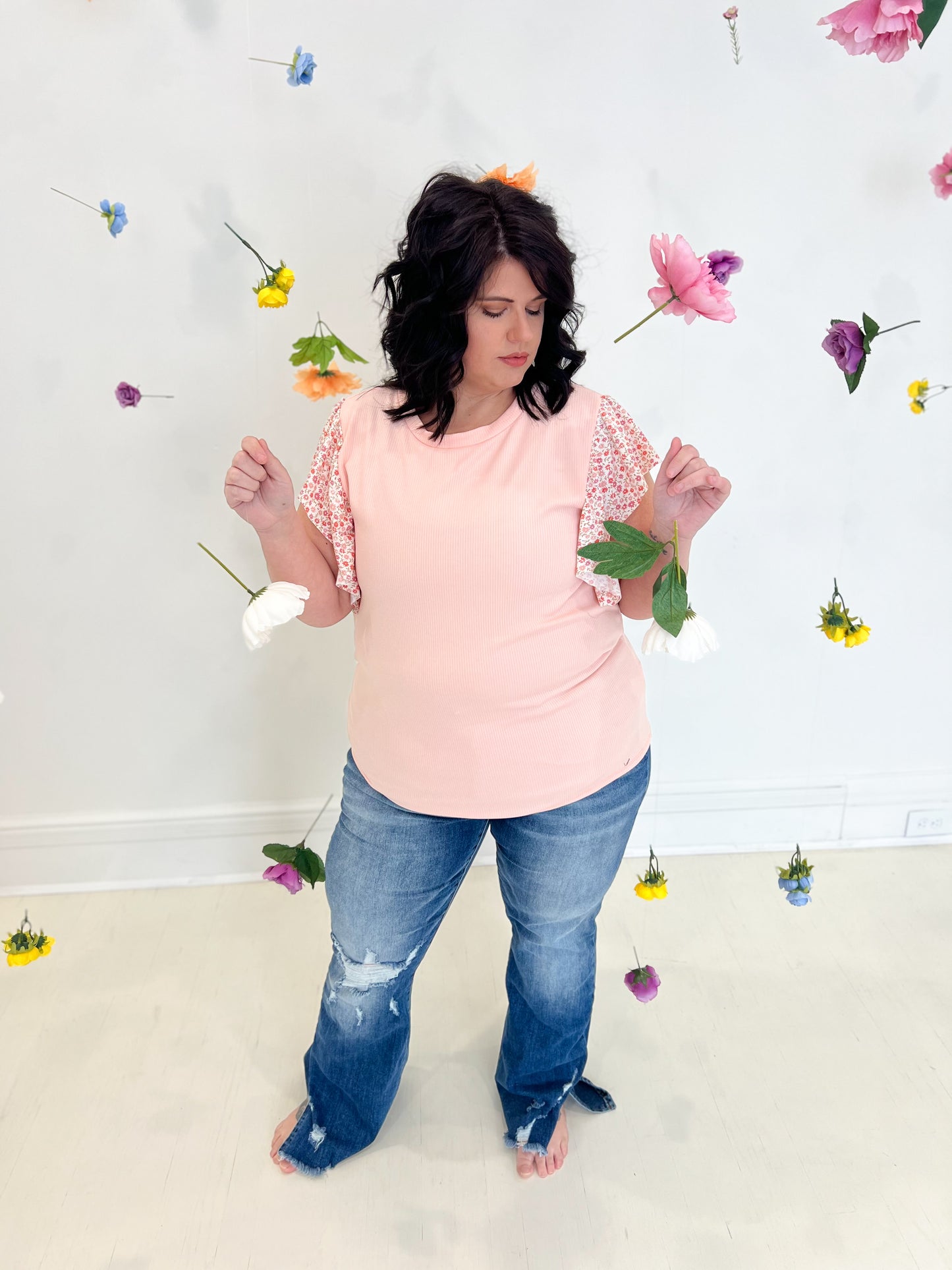 New! Arista Peach Floral Ruffle Sleeve Top