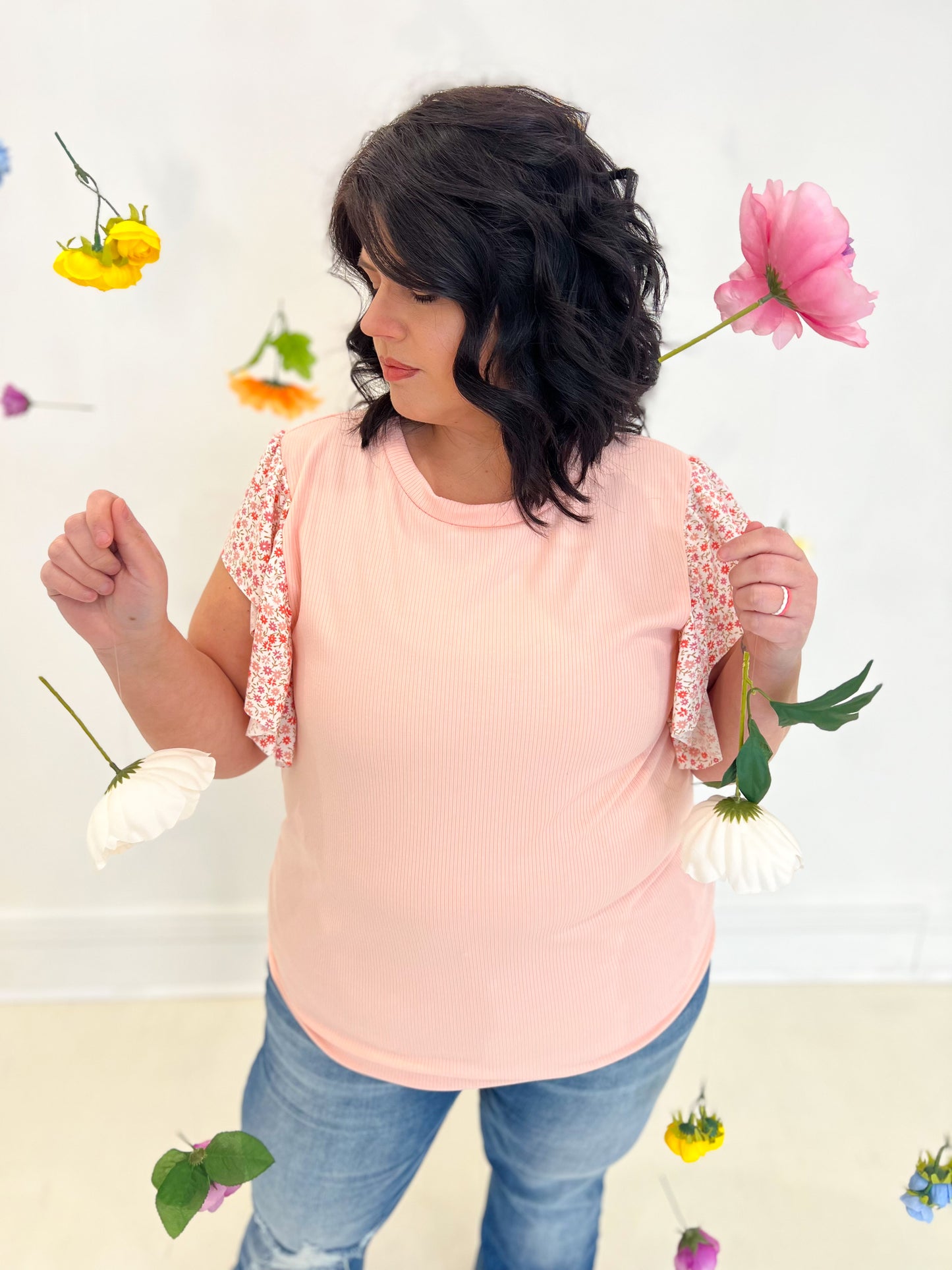 New! Arista Peach Floral Ruffle Sleeve Top