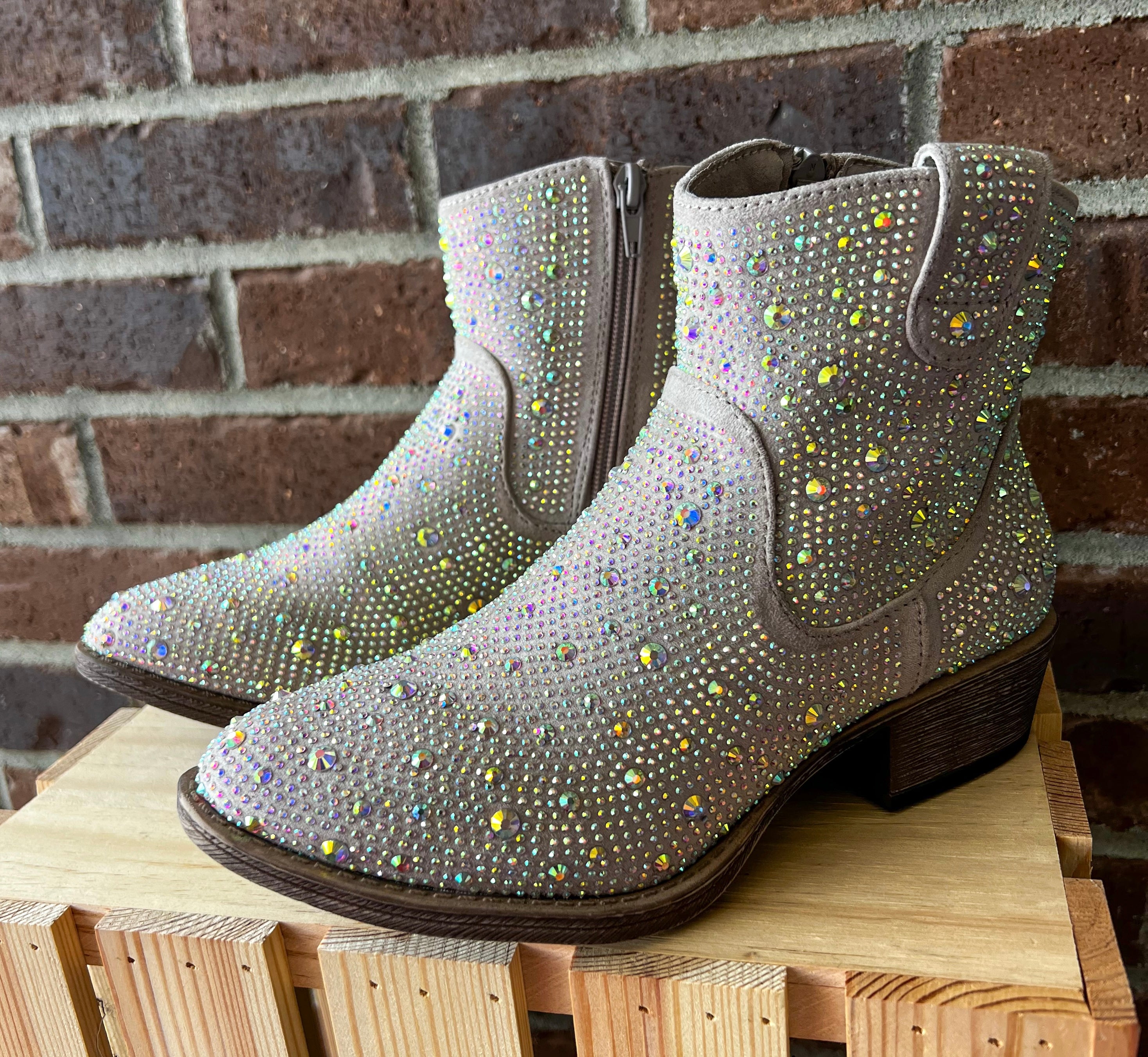 Very g deals bling boots