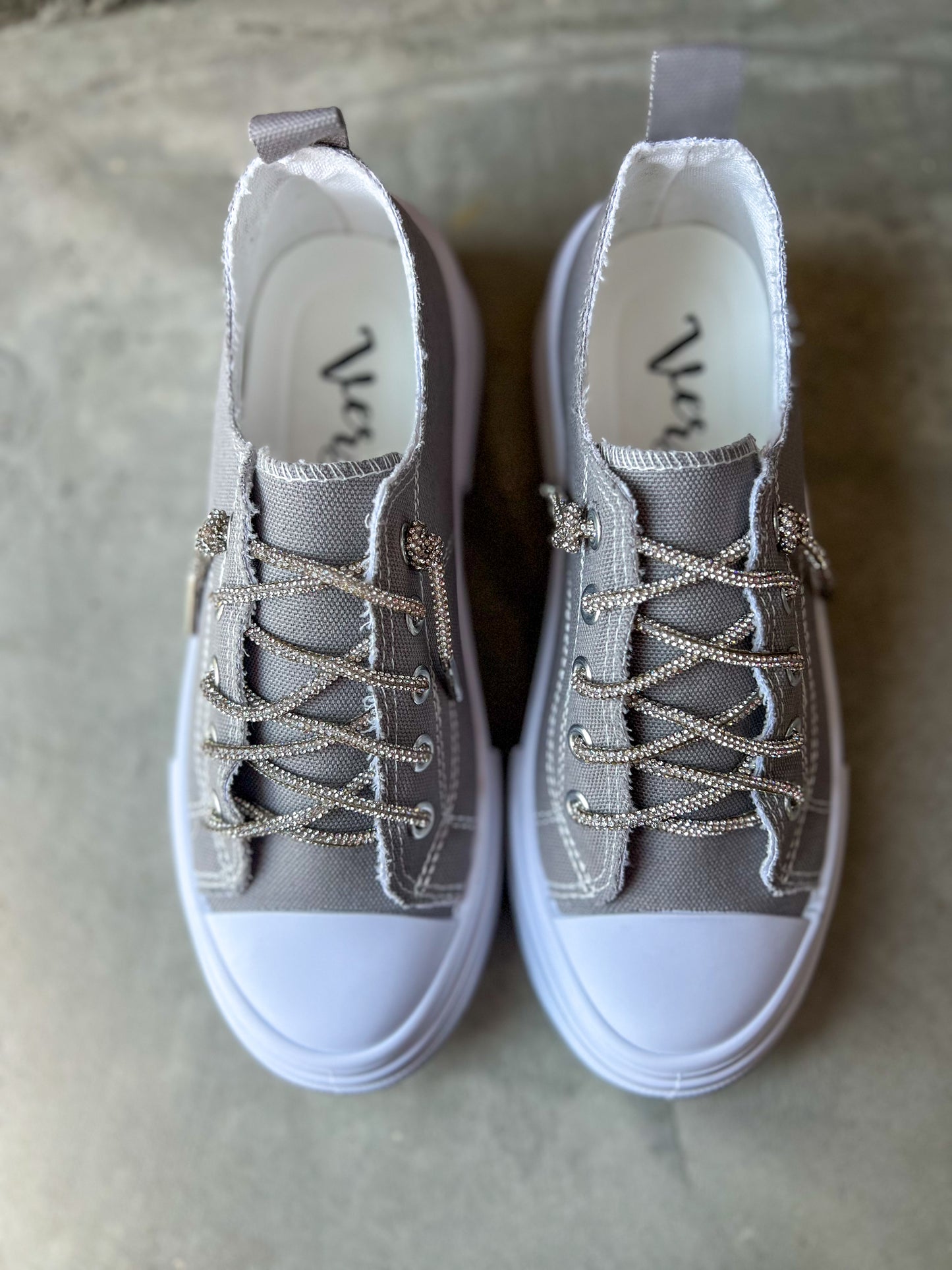 Very G Aman Gray Sneakers