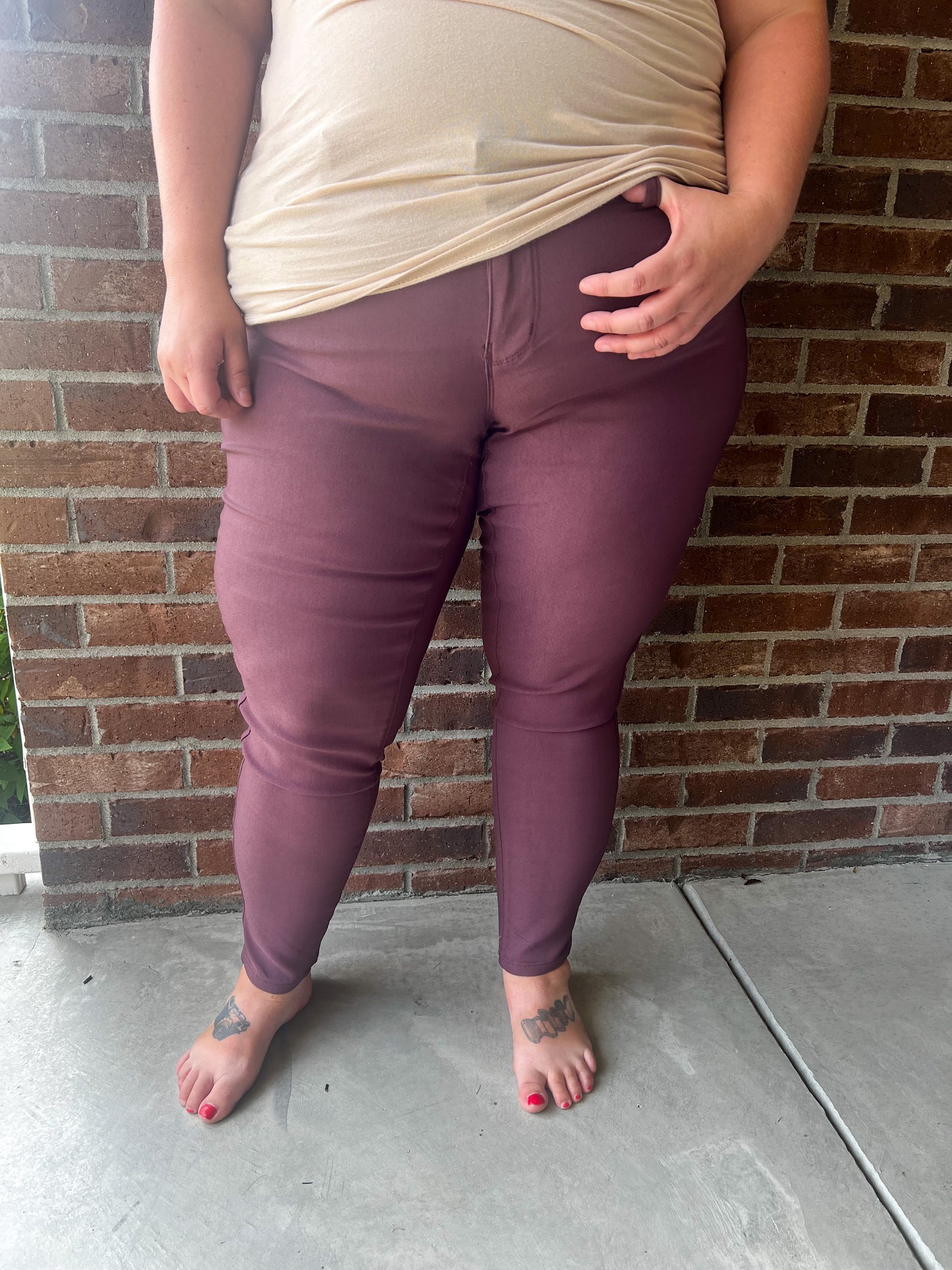 New! Hyperstretch Skinny Jeans - Sangria