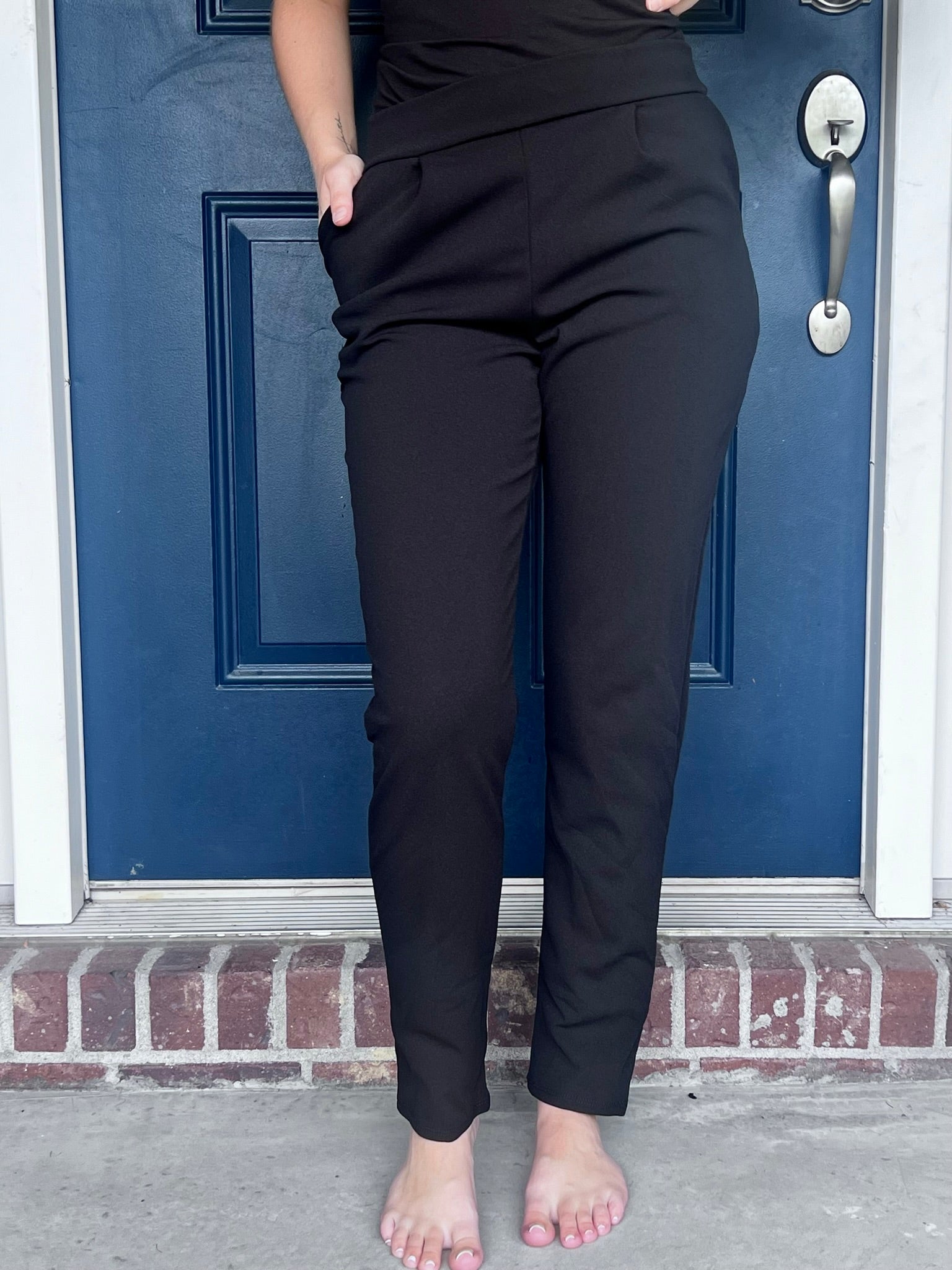 Lara Stretchy Straight Leg Ankle Pants Black