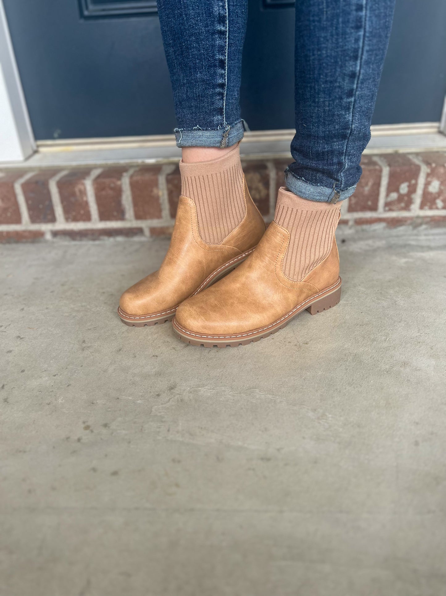 New! Corkys Cabin Fever Boot - Caramel