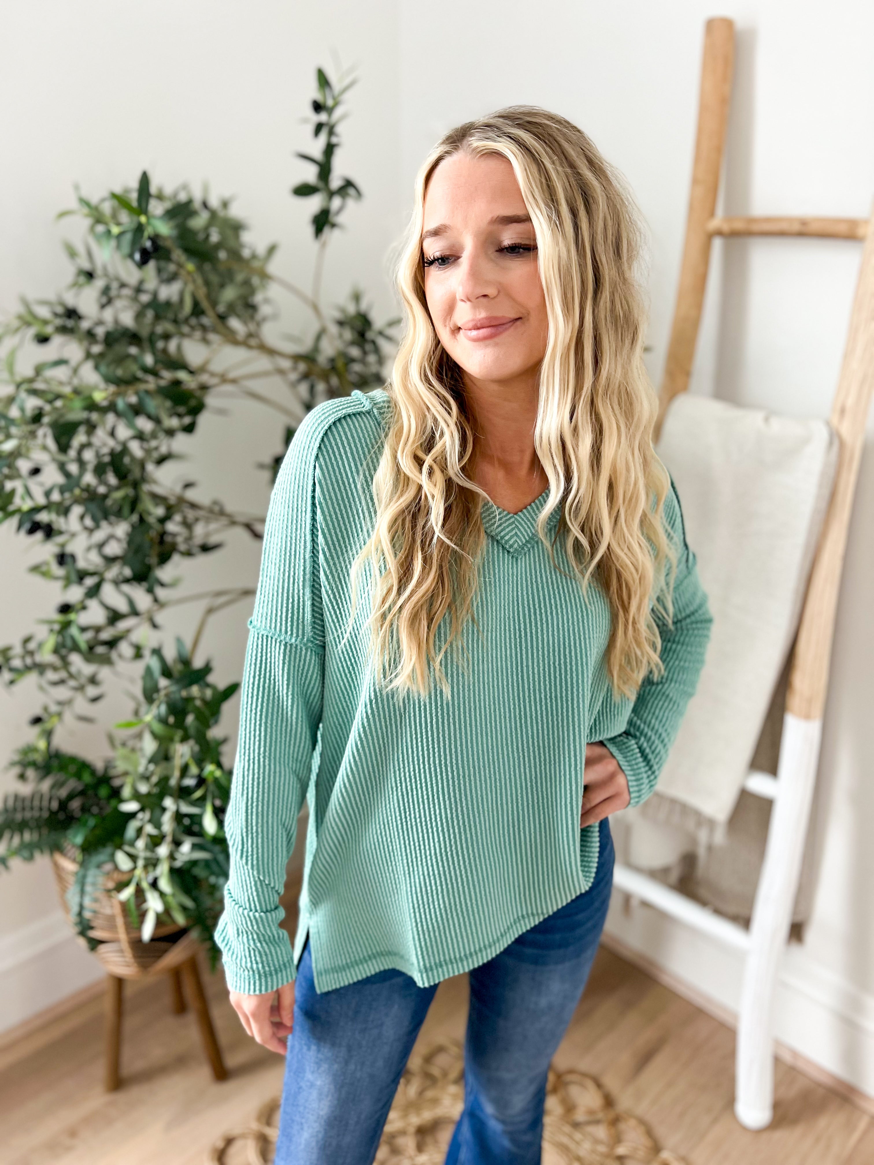 DOORBUSTER Khole V-neck Top - Mint