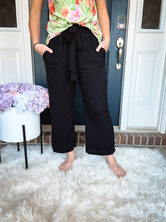 New! Black Wide Leg Pants with Pockets