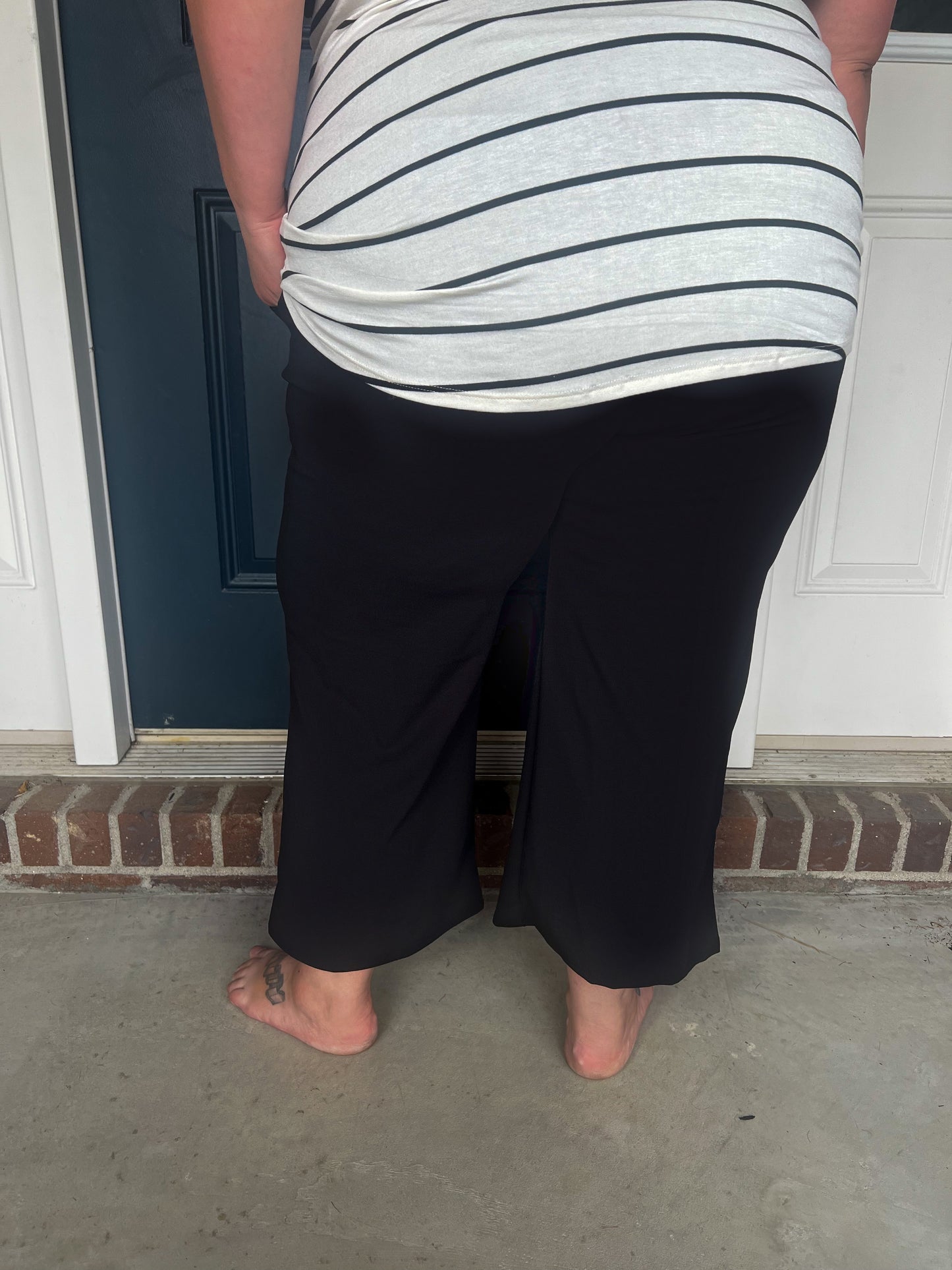 Lucy Wide Leg Stretchy Crop Pants - Black