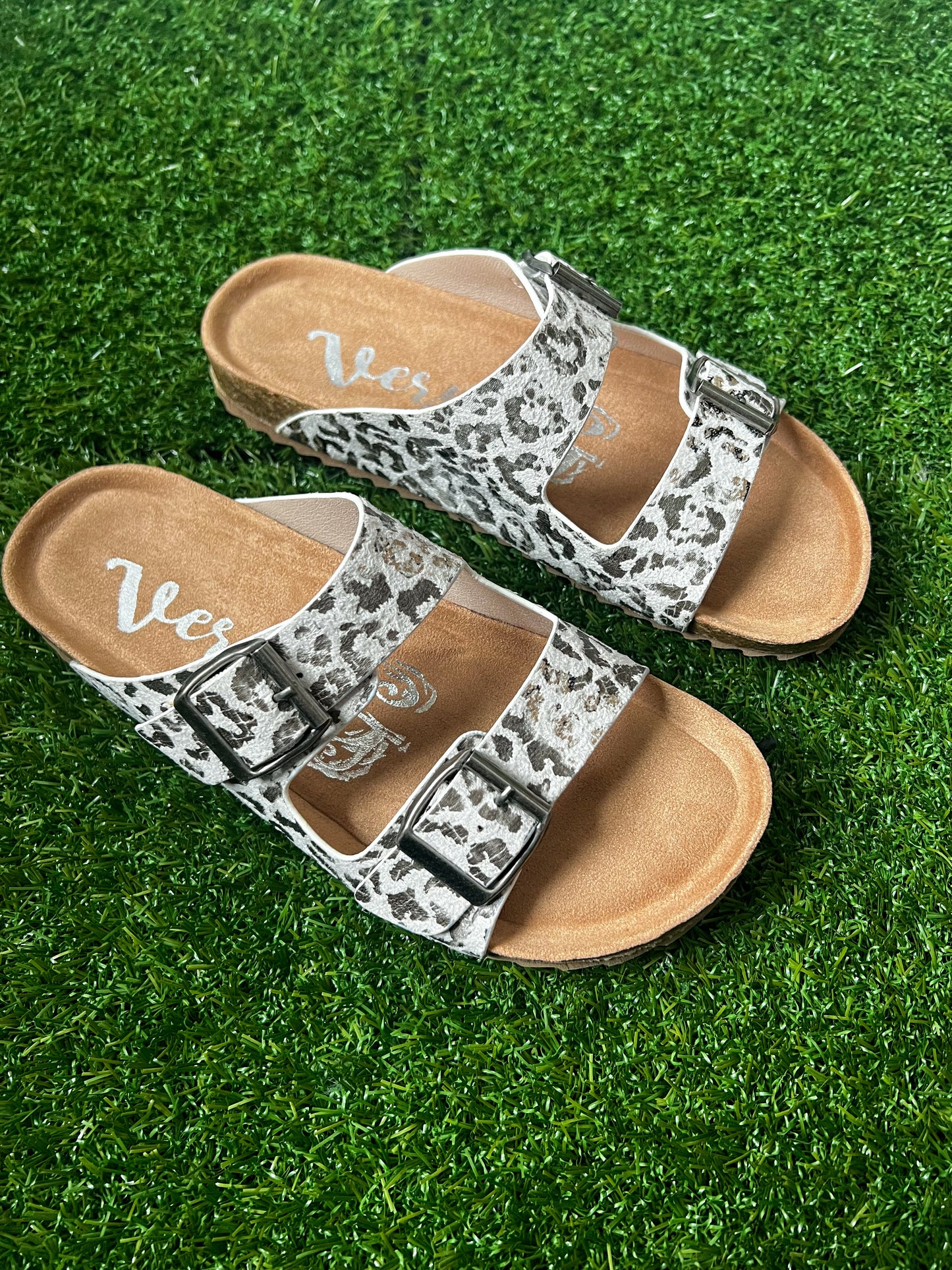 Very G Aries Cream Leopard Sandals