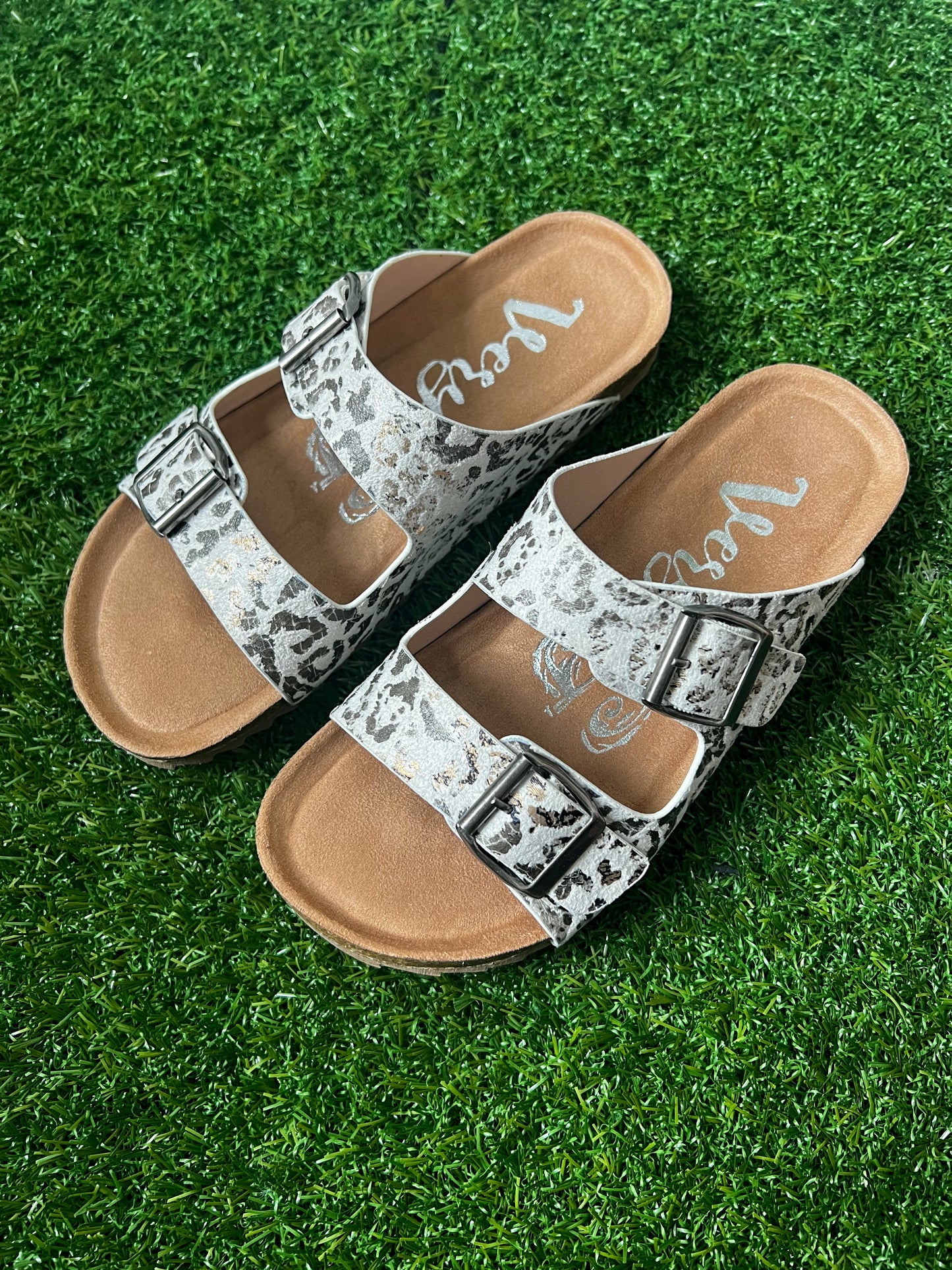 Very G Aries Cream Leopard Sandals